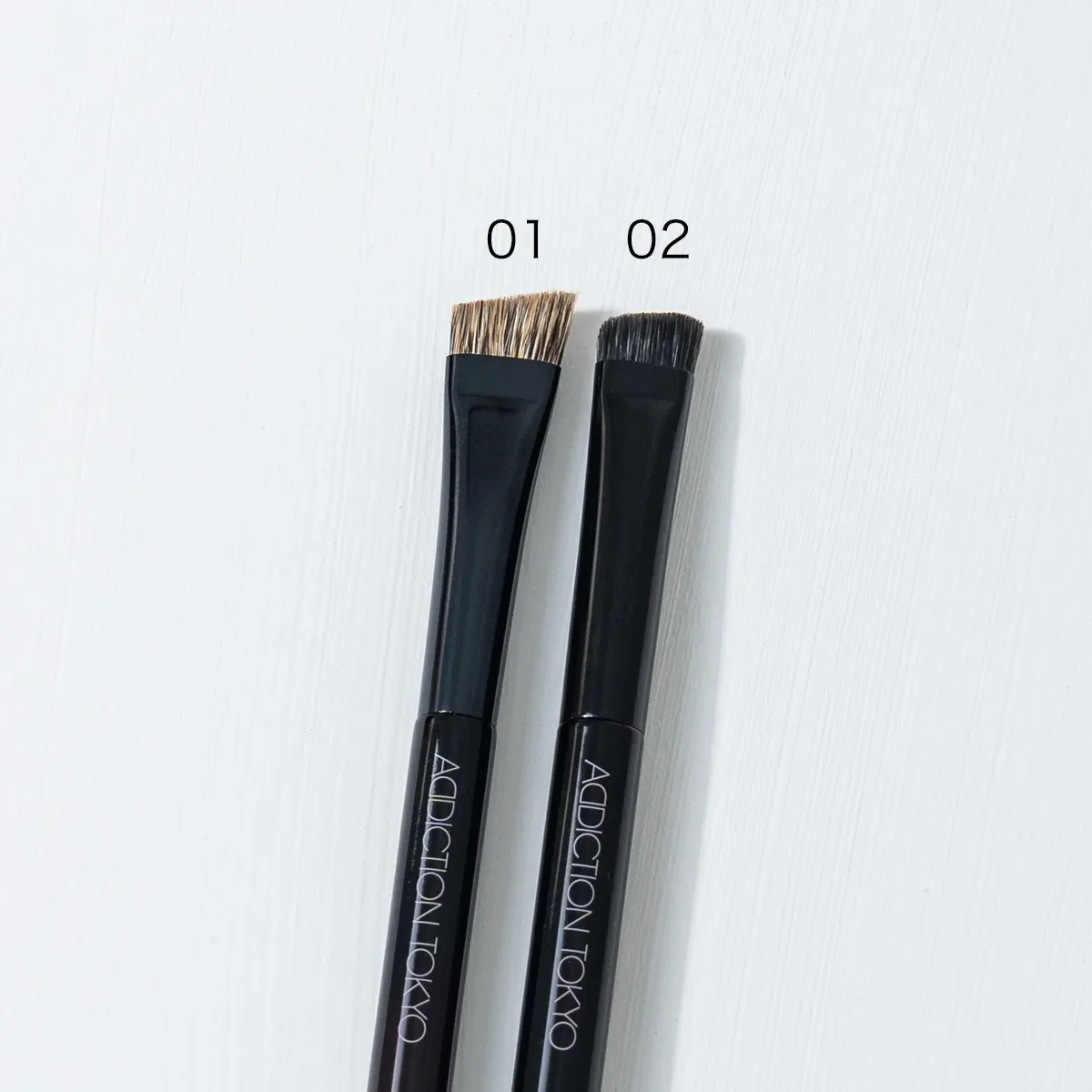 Addiction Eyebrow Brush 02 - Image 3