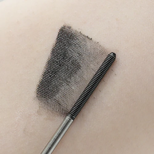 Canmake Metal Look Mascara - Image 3