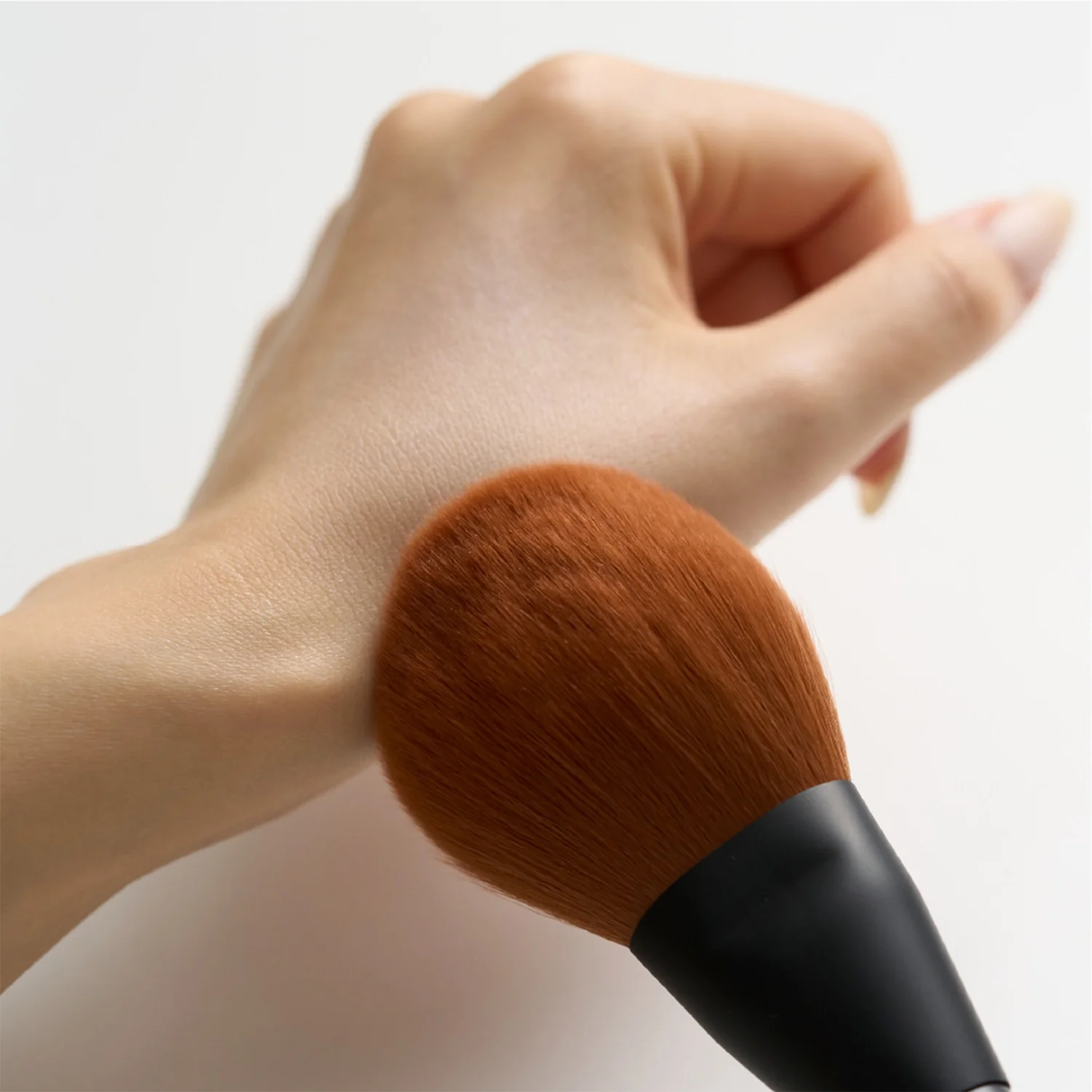 Celvoke Intent Powder Brush - Image 4