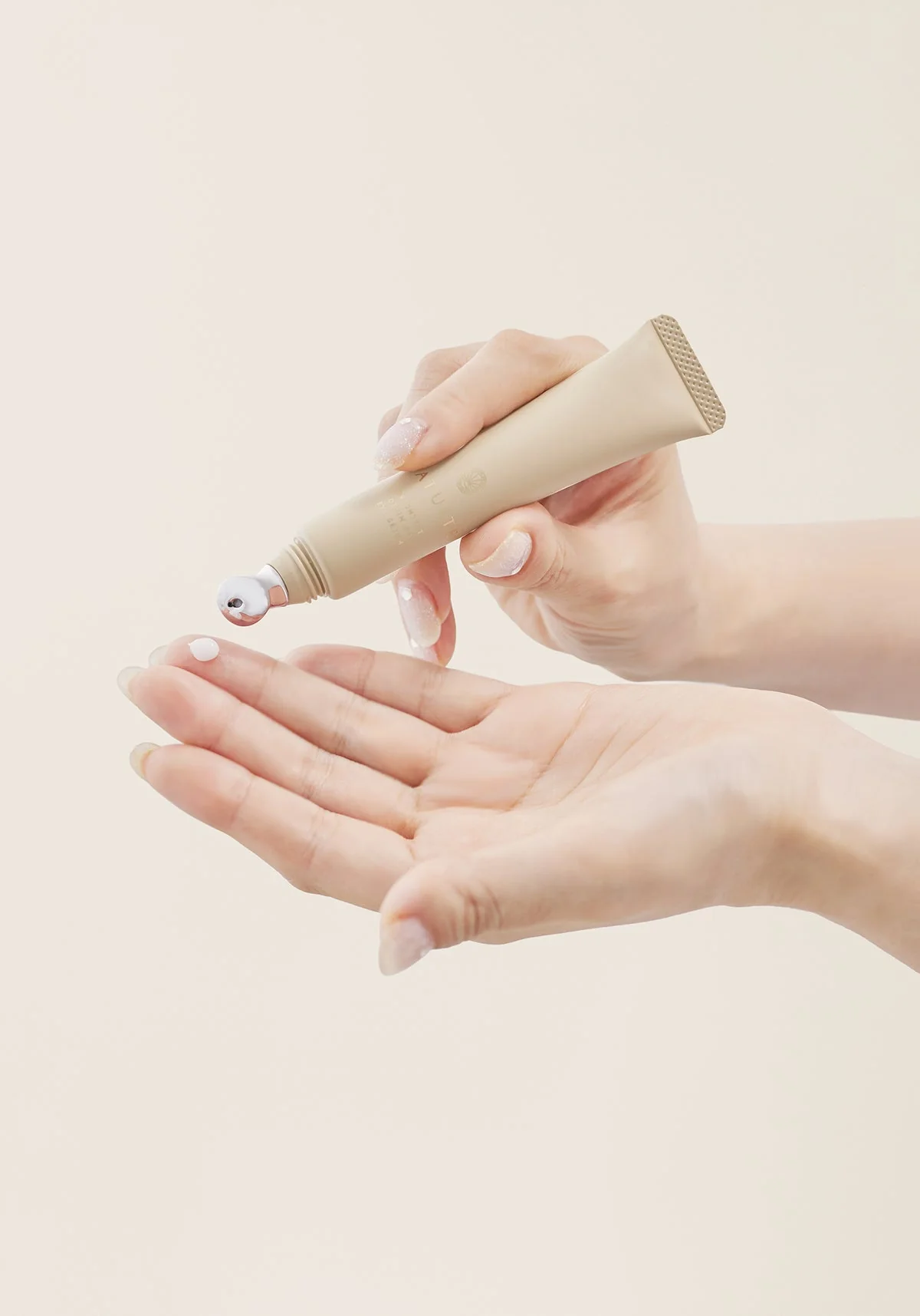 Fatuite Brightest Defining Eye Serum - Image 4