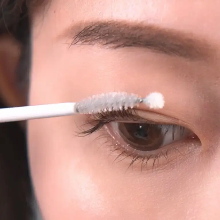 Maquillage Dramatic Eyelash Essence - Image 4