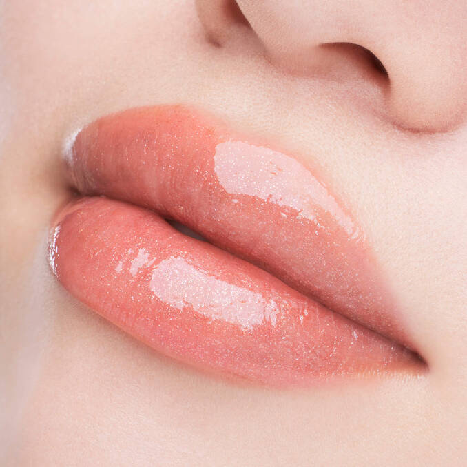 Shu Uemura Kinu Care Glow Up Gleam - Image 6