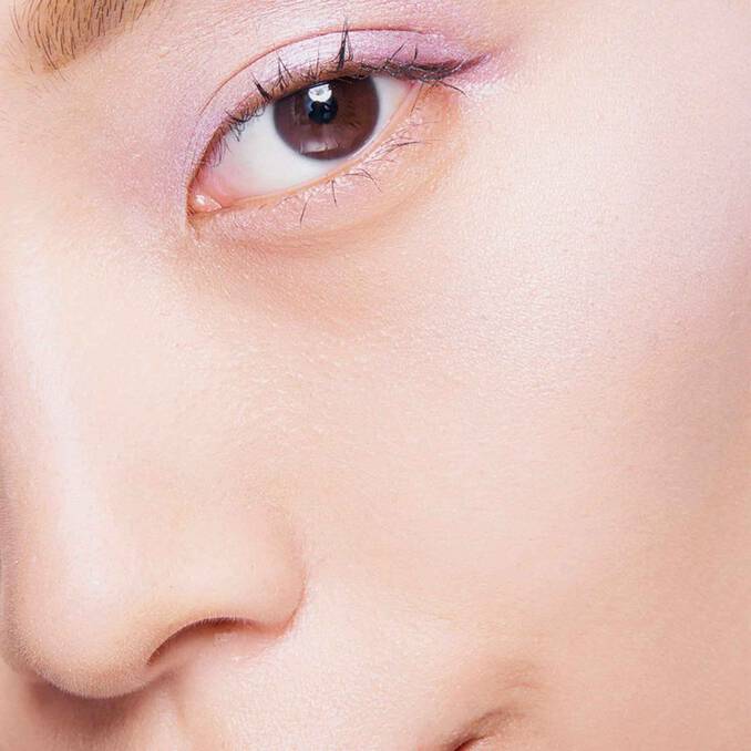 Shu Uemura Unlimited Lumi Matte Setting Gel in Powder - Image 7