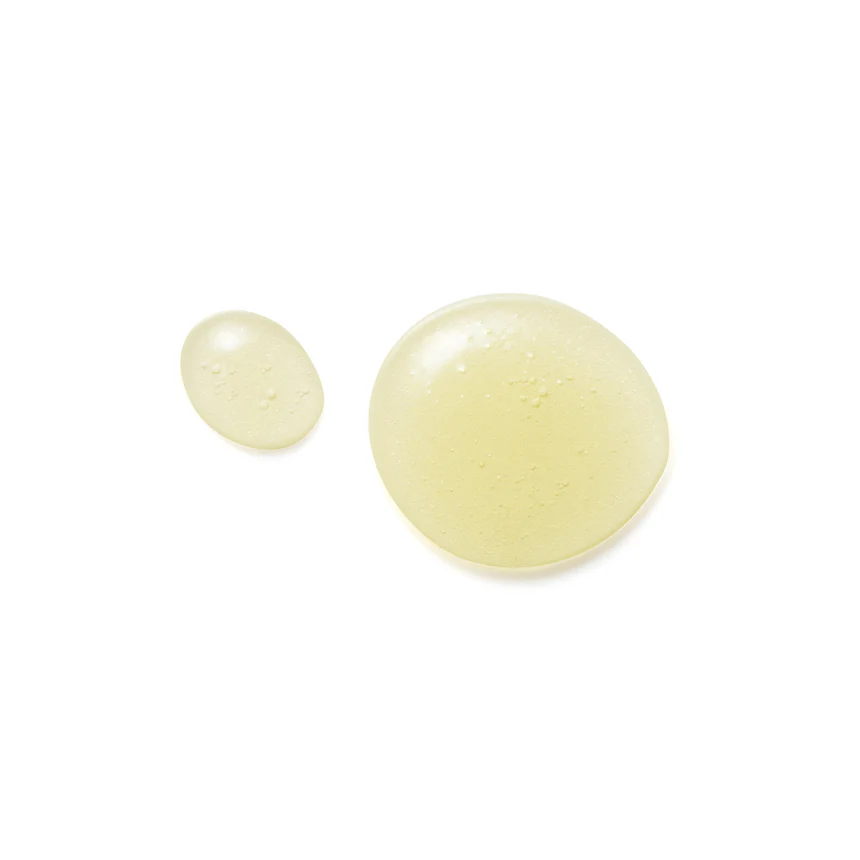THREE Balancing Clear Point Makeup Remover - Image 2