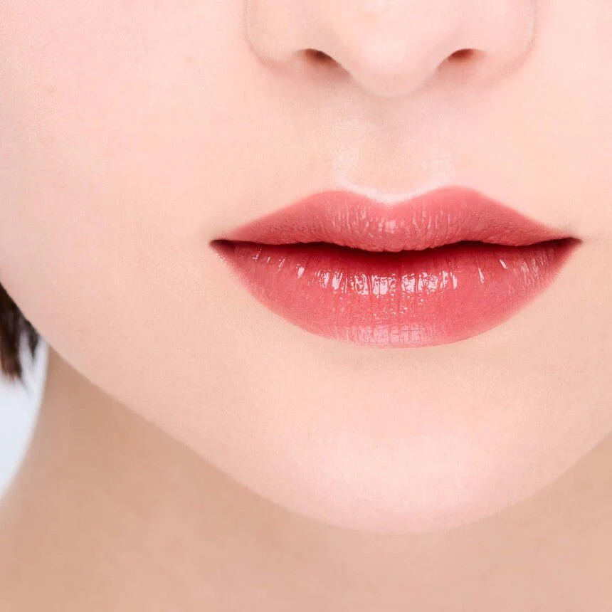 THREE Divine Lip Gem - Image 18