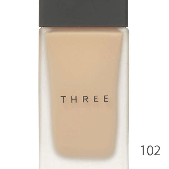 THREE Flawless Ethereal Fluid Foundation - Image 4