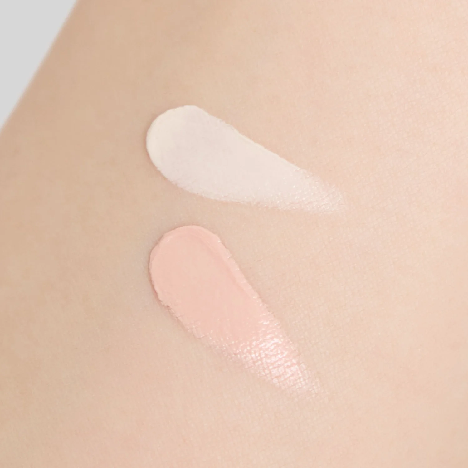 To/one Petal Float Poreless Smoother - Image 2