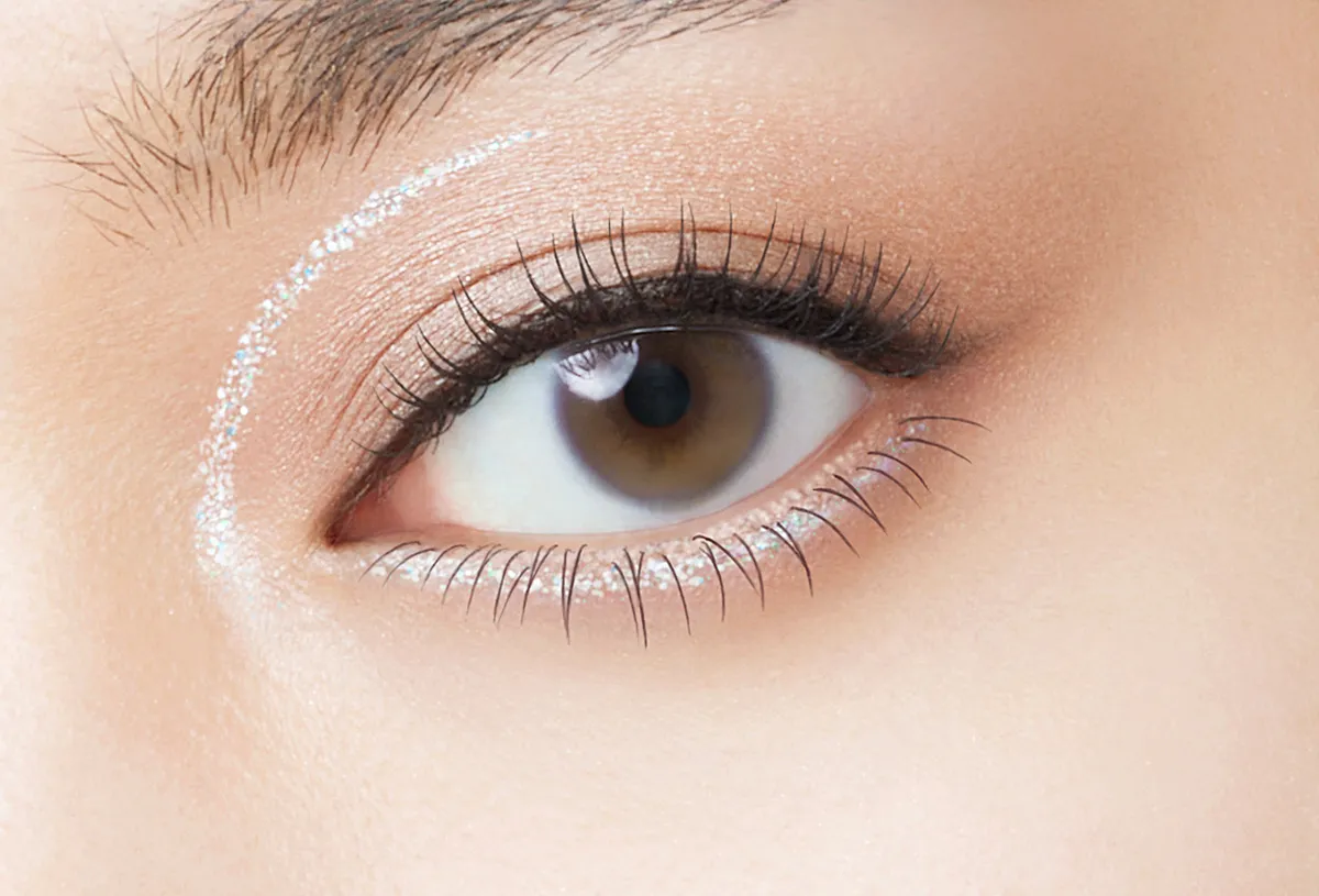 Visee 3D Glitter Eye Liquid - Image 3