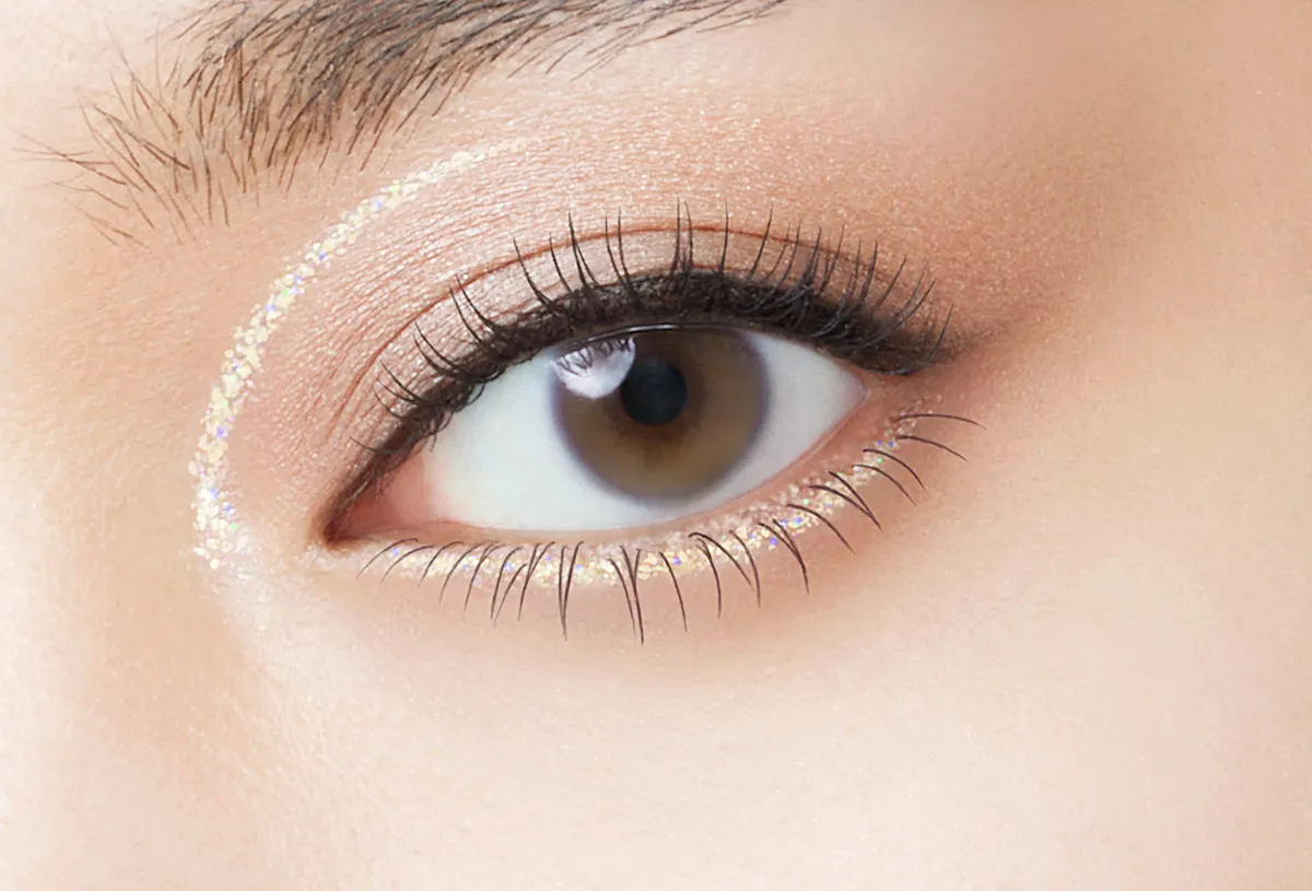 Visee 3D Glitter Eye Liquid - Image 7